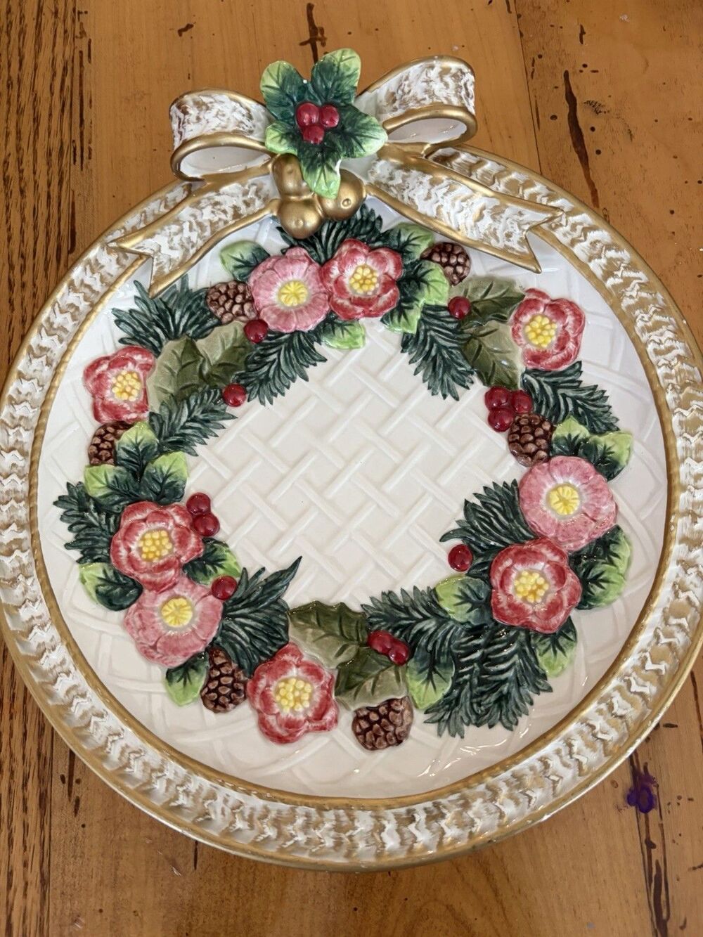 Fitz and Floyd Classics Christmas Wreath Gold Wreath Canape Plate 1997